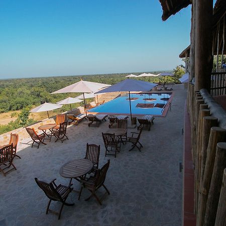 Zaina Lodge Wa Luaran gambar